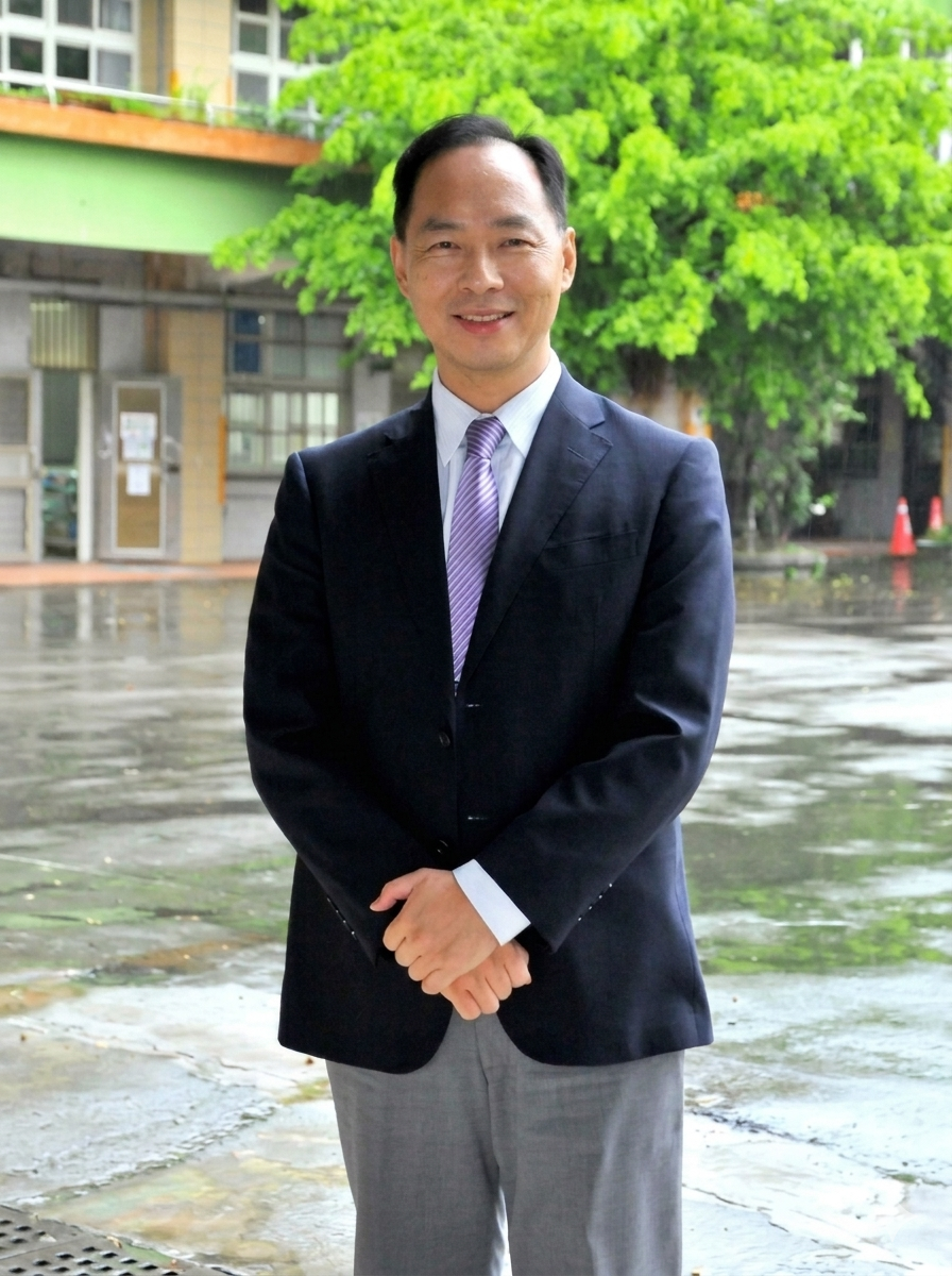黃中良校長
